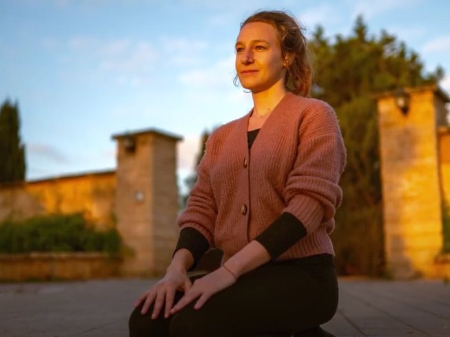 21 días de profesorado de yoga multiestilo de 200 horas desde una escuela india en Mallorca
