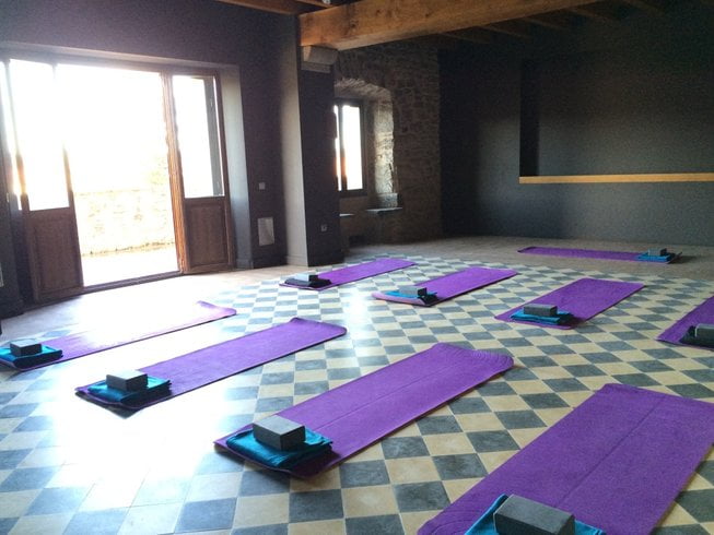 3 días de retiro rural de yoga en Fonollosa
